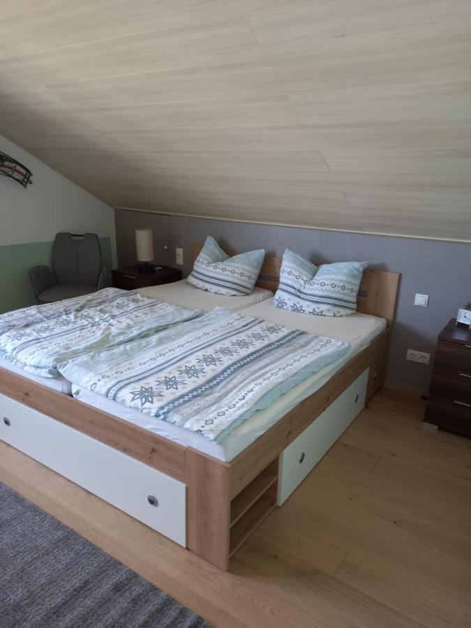 Ferienwohnung Sonnenschein ノイヴィート エクステリア 写真